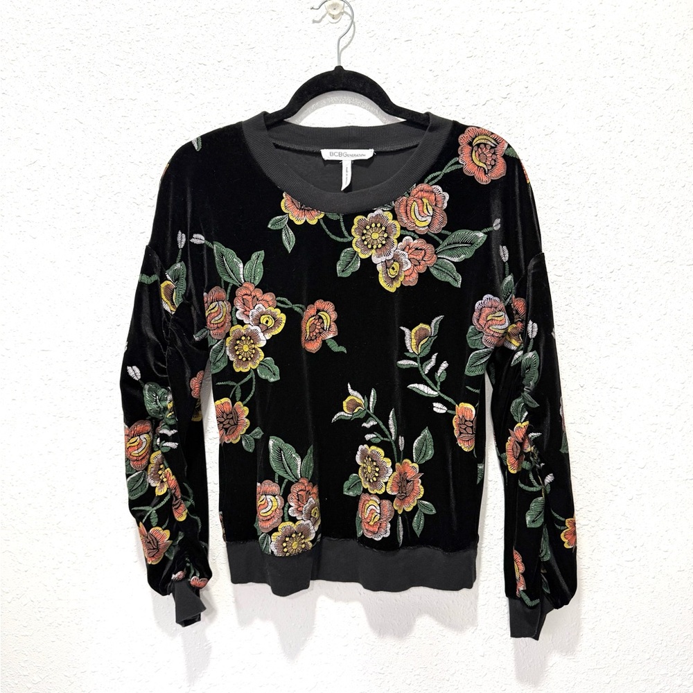 BCBGeneration Floral Black Velour Sweatshirt XS‎